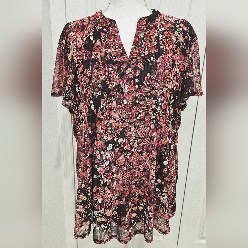 AVA & GRACE mesh floral blouse SZ M